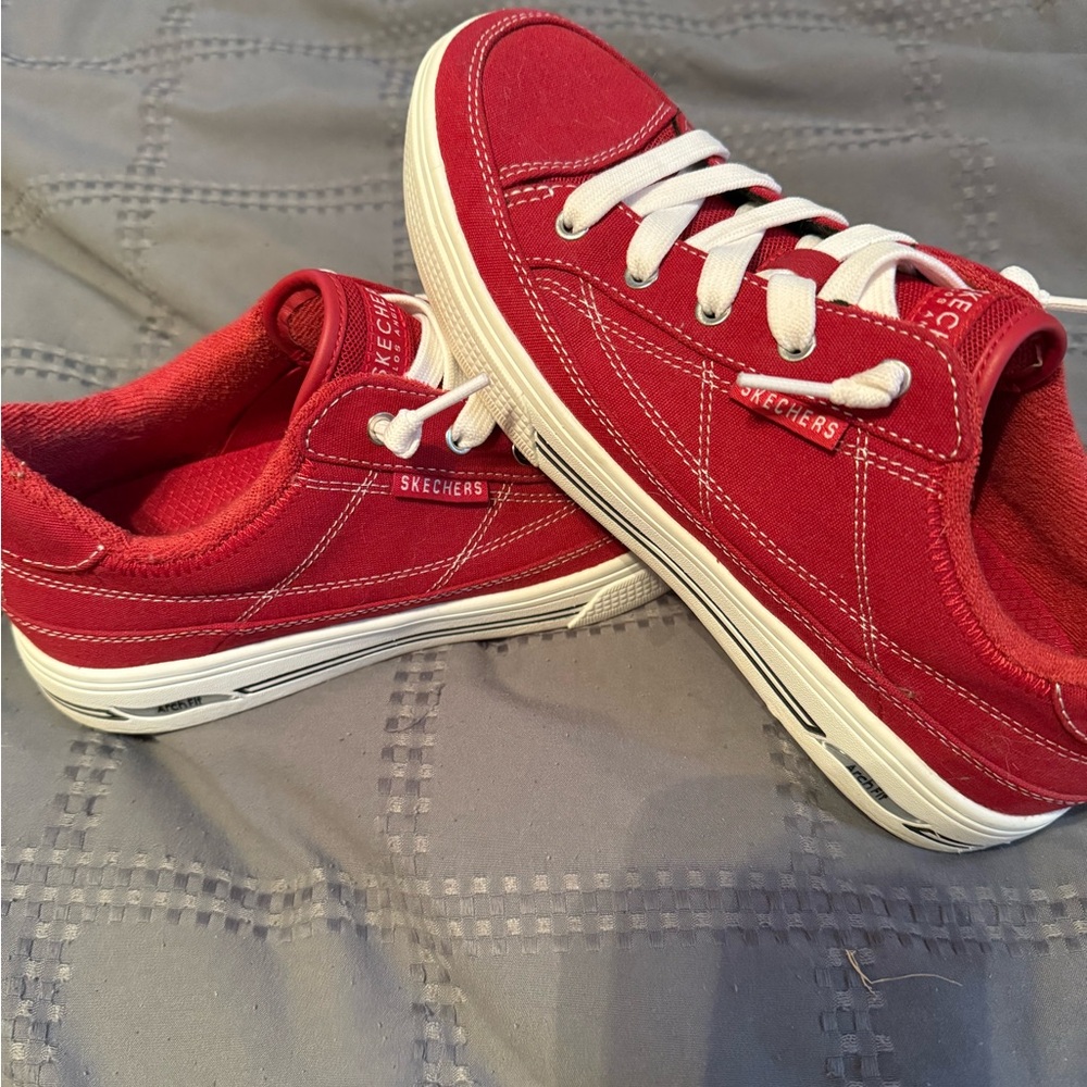 Skechers Red Sneakers - Picture 2 of 7
